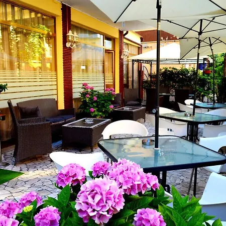 New Cirene Triple For 3 People Full Package Maison d'hôtes *