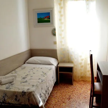 Pensionat New Cirene Triple For 3 People Full Package Rimini